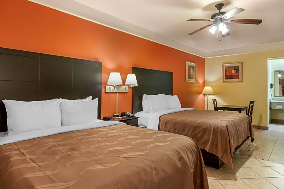 Quality Inn & Suites at The Outlets Mercedes/Weslaco