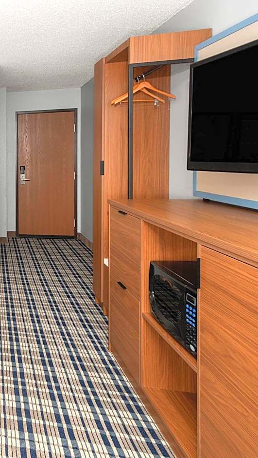 AmericInn by Wyndham Appleton North/Little Chute