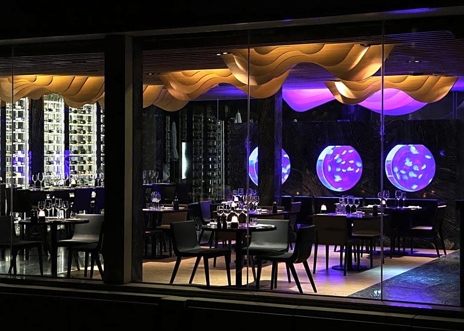 Centara Grand Phratamnak Pattaya