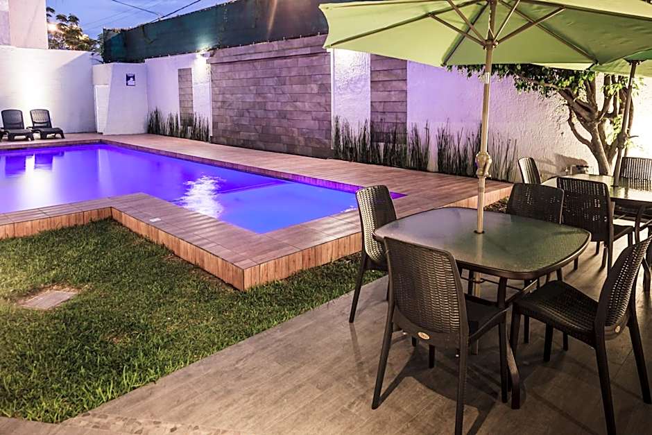 Hotel Platino Expo