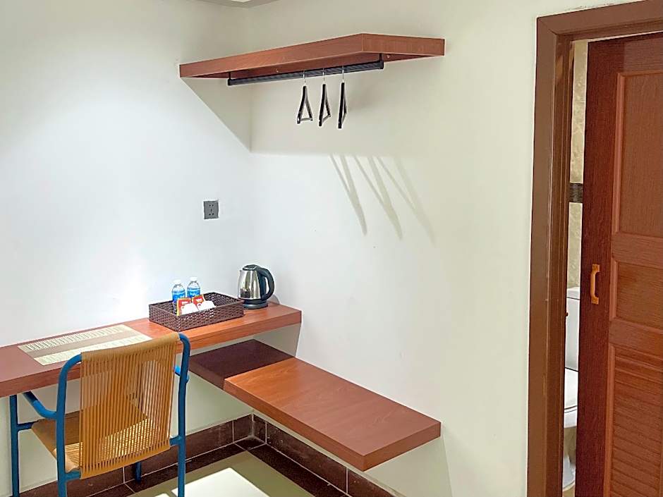 RS III Location Hostel