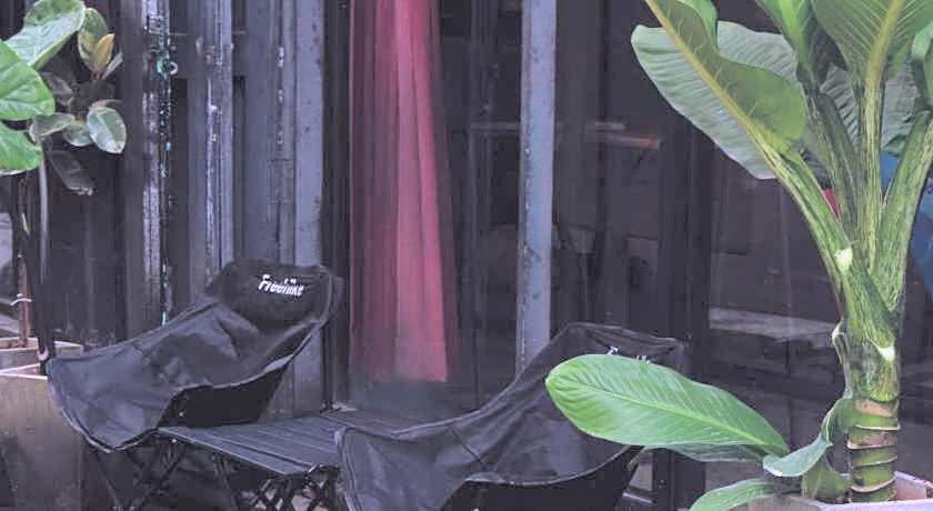 2Street Hostel At Surathani