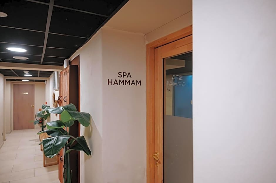 Keystone Hôtel & Spa