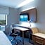 Courtyard by Marriott New York Queens/Fresh Meadows