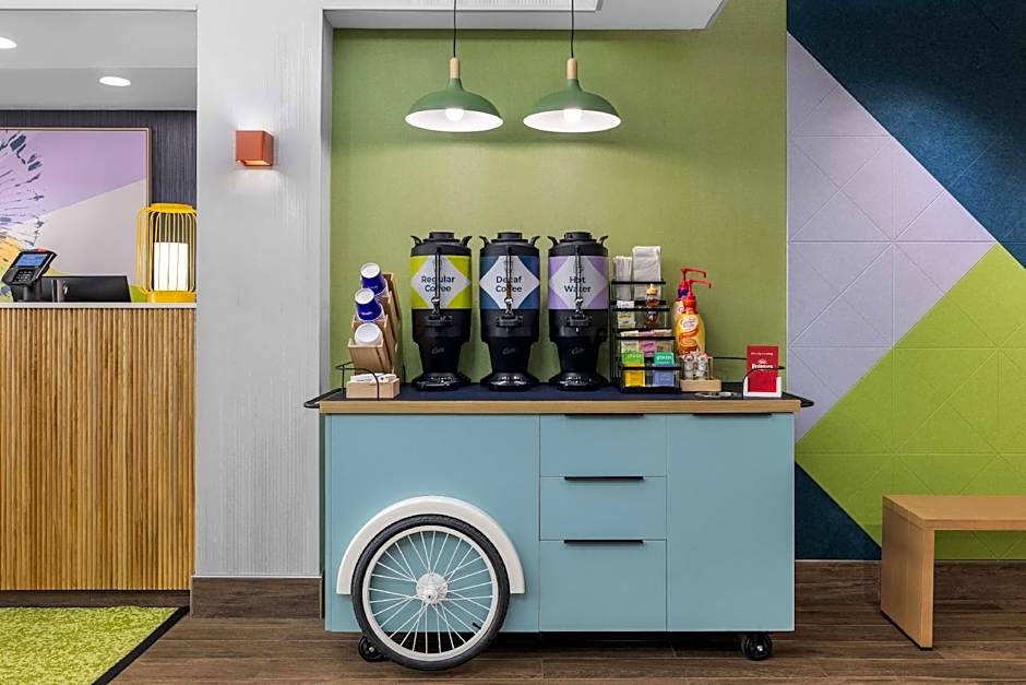 Spark by Hilton Fredericksburg Southpoint