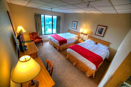 Standard Queen Room with Two Queen Beds