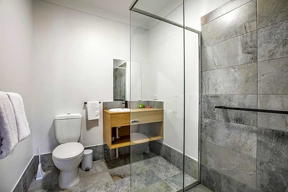 Nightcap at Exeter Hotel