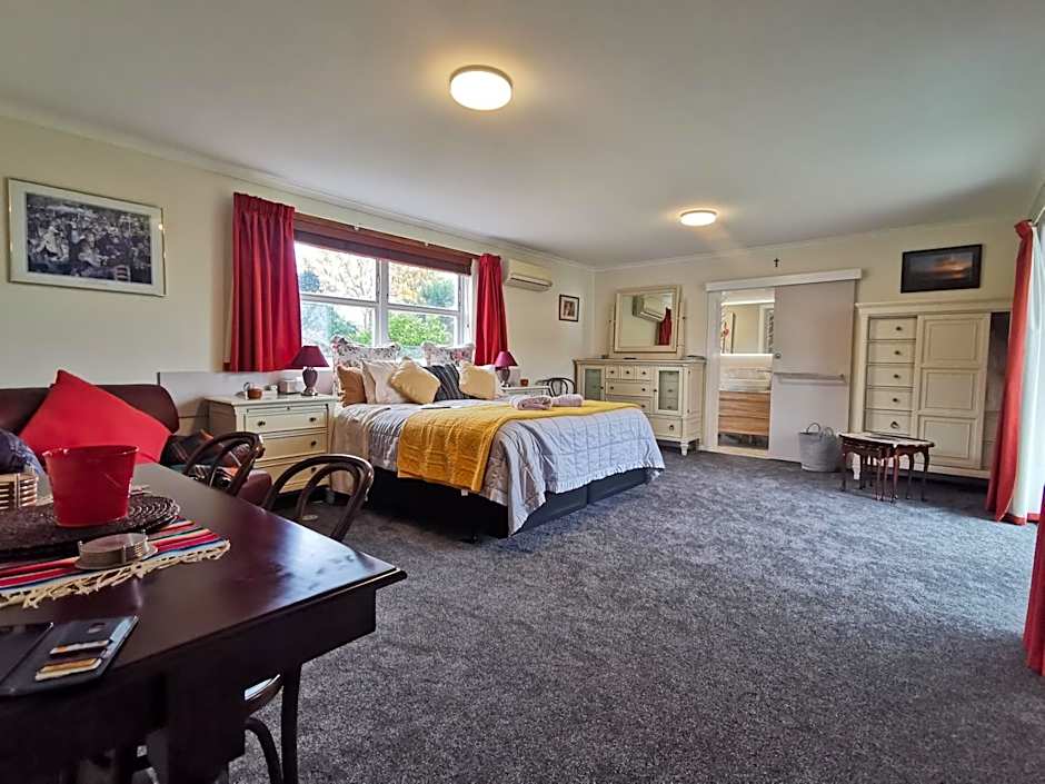 Geyser Lookout BnB