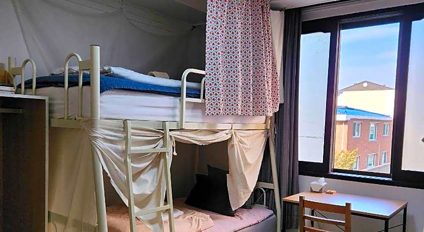 Aark House - Foreigners Only