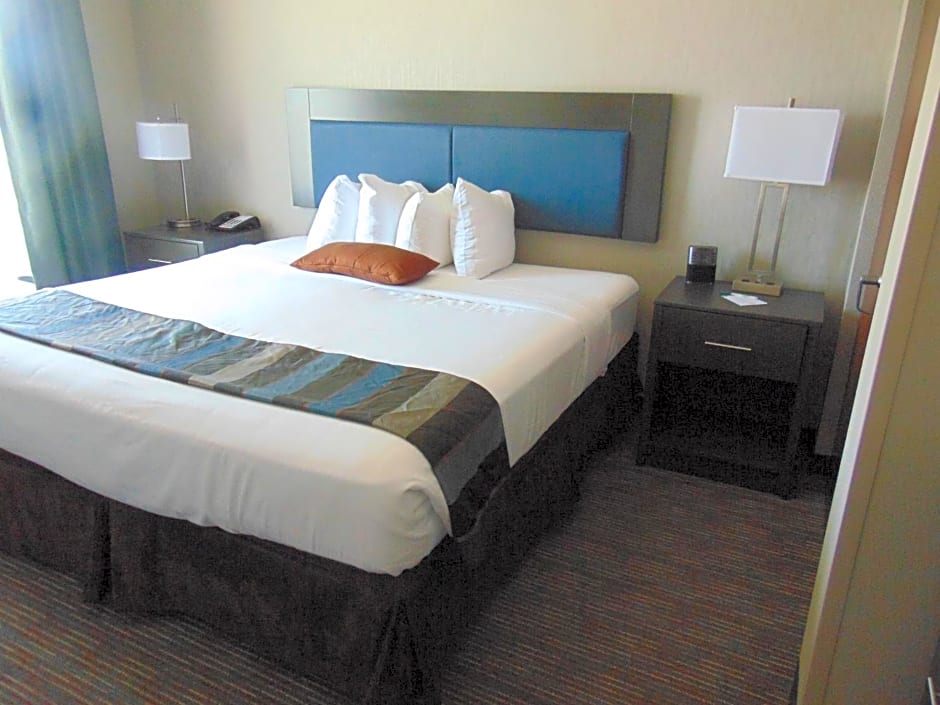 Wingate by Wyndham Lubbock