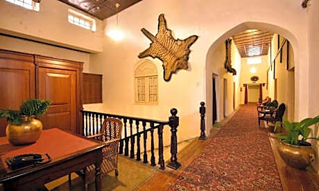 The Palace Belvedere Hotel