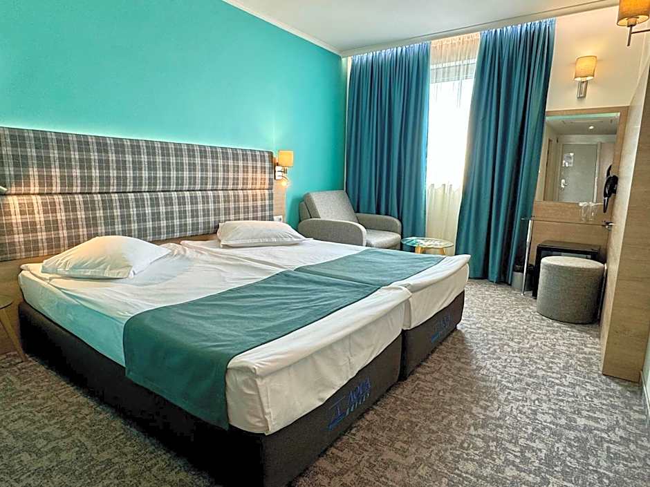Aqua Hotel