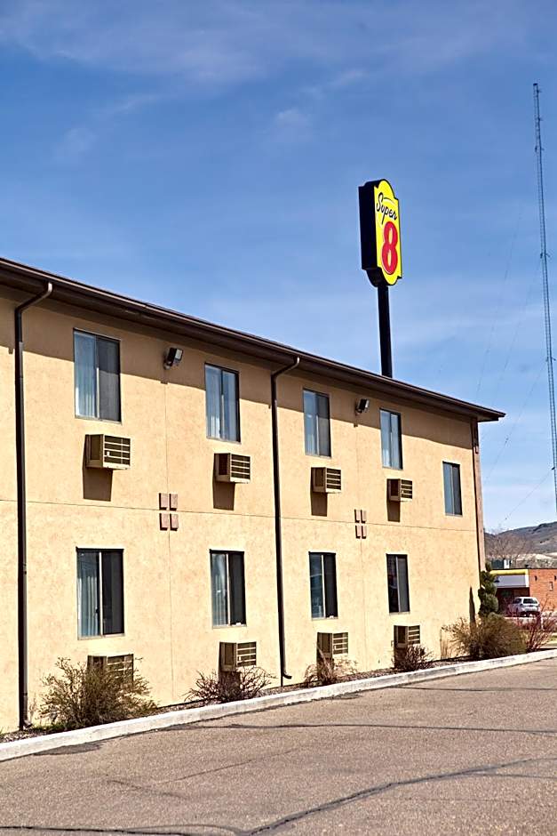 Super 8 by Wyndham Elko