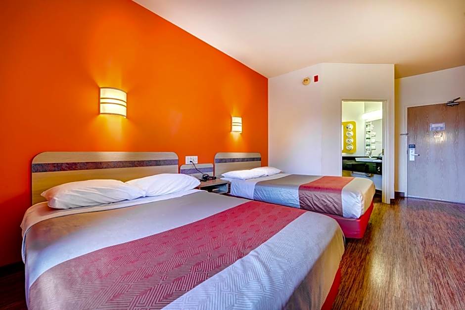 Motel 6-Burlington, ON - Toronto West - Oakville