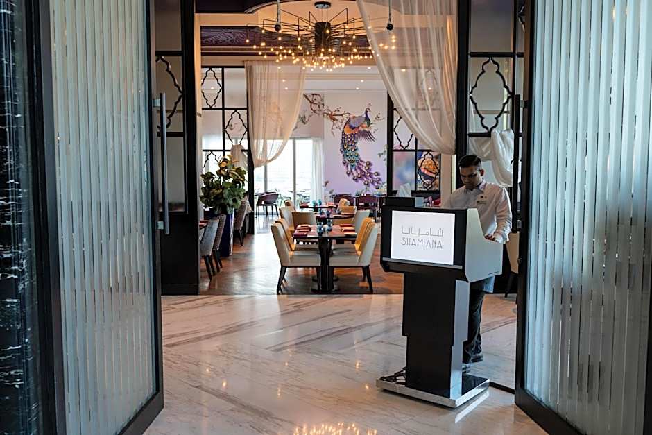 Taj Jumeirah Lakes Towers