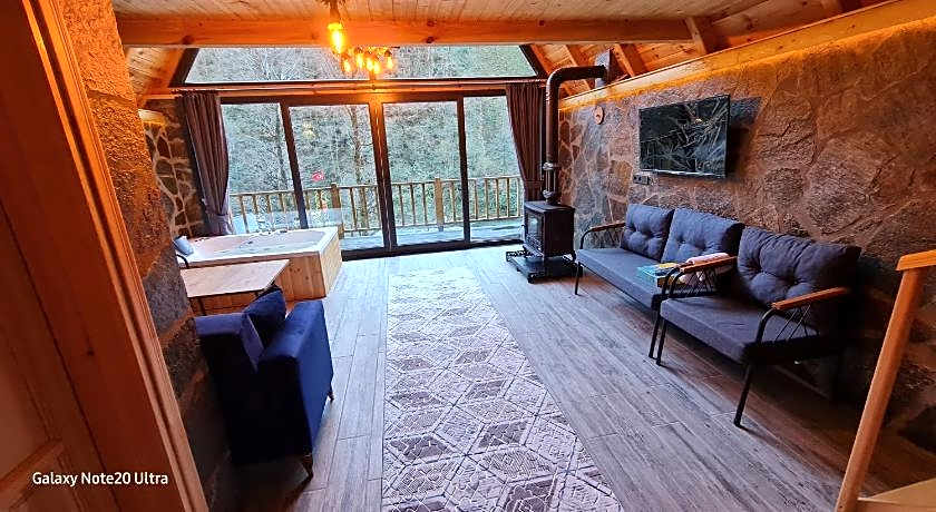 Golden Rose Bungalov