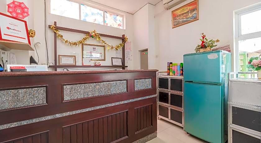 RedDoorz  Syariah near Jembatan Siti Nurbaya Padang