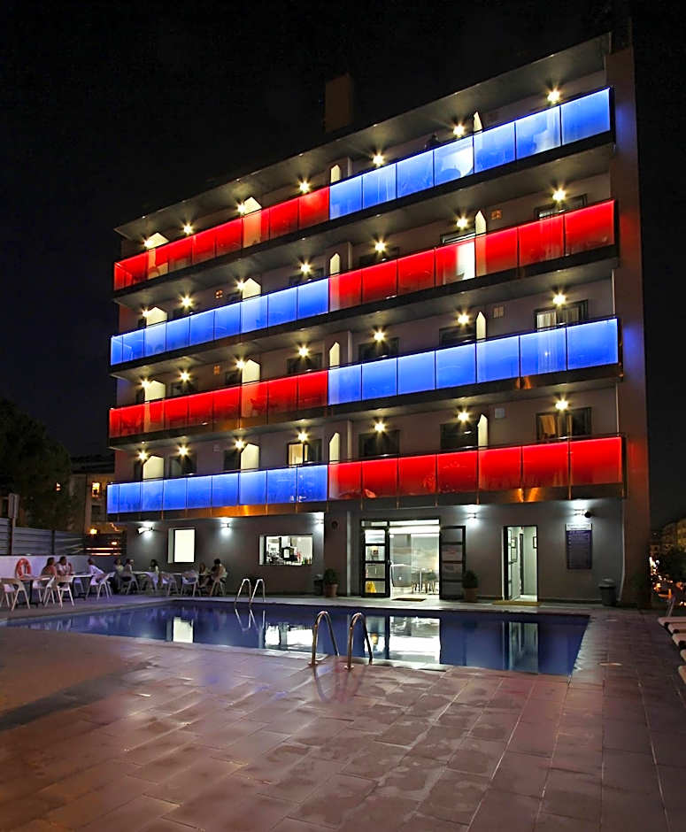 Summer Hotel