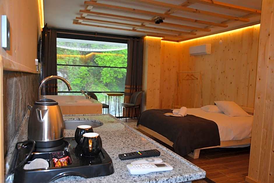 DOĞAL SUİT BUNGALOV