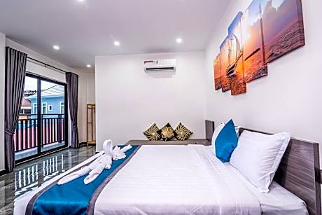 Queen Room with Balcony