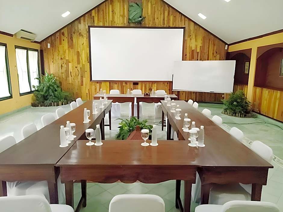 Dusun Jogja Village Inn