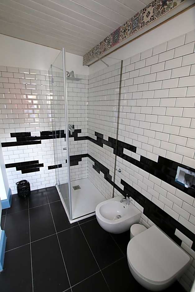 SEKELES Suites