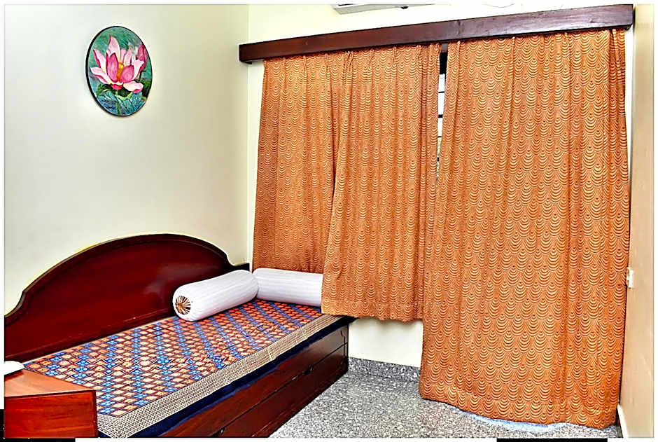 Pondicherry Executive Inn