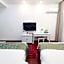 Mount Emei Moon Bay Hotel