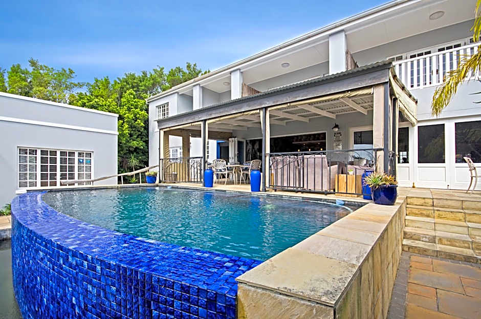 Lodge on Main Guest House and Conference Centre