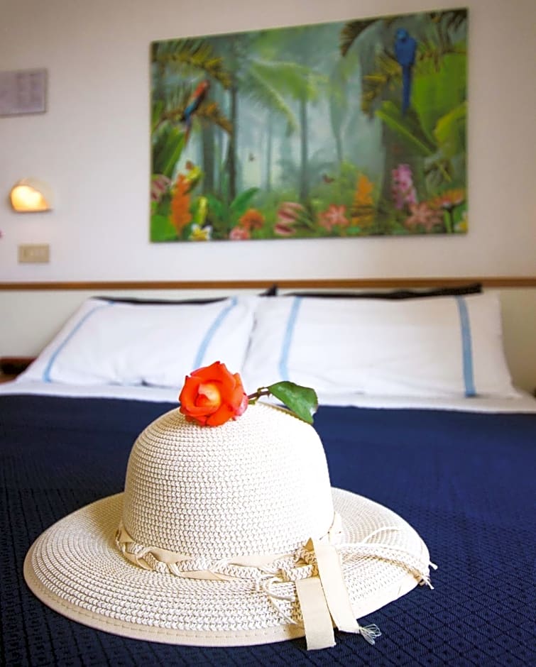 Hotel Adria B&B - Colazione fino alle 12