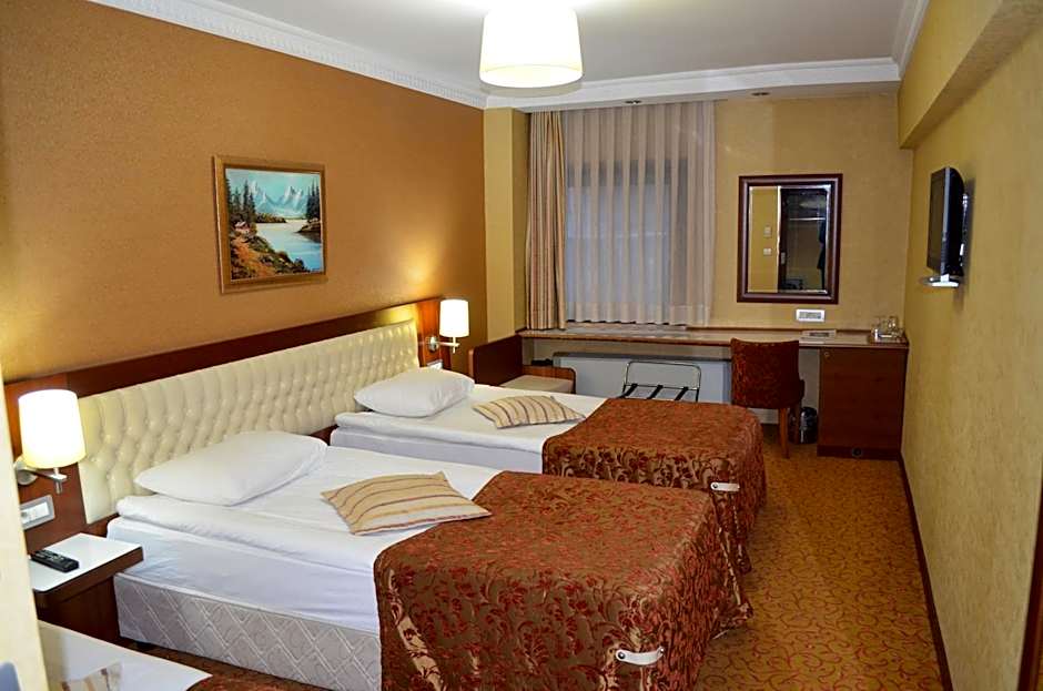 Yuksel Hotel