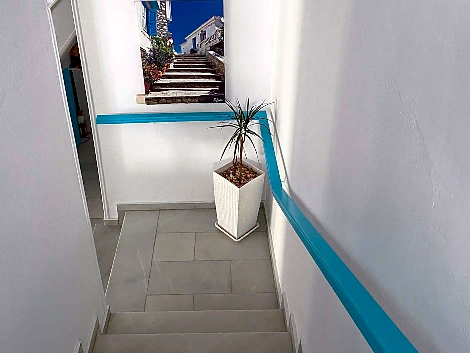 Stratos Hotel