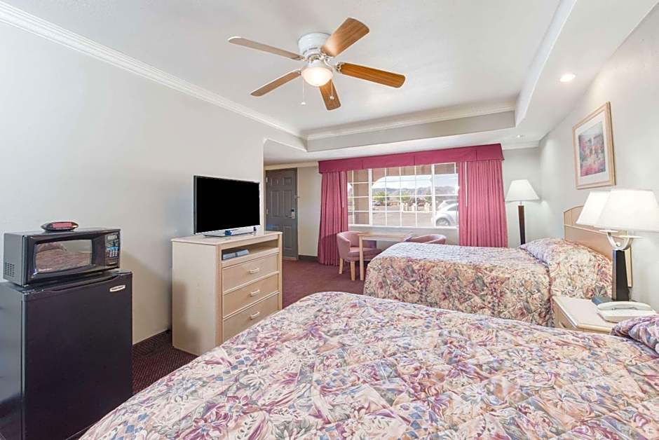 Knights Inn Van Horn