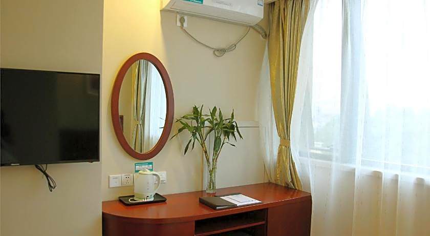 GreenTree Inn Zhenjiang Gaotie Wanda Square Express Hotel