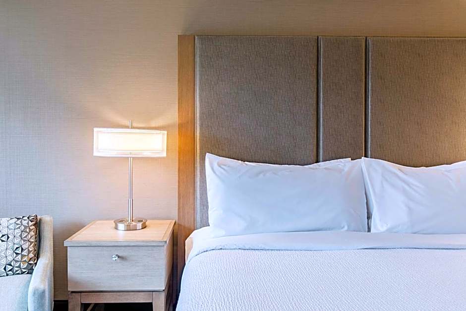 Coast Seattle Downtown Hotel by APA