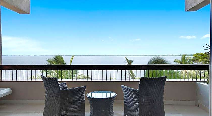 Amagi Lagoon Resort & Spa