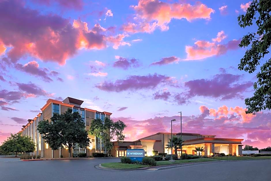 Wyndham Sacramento