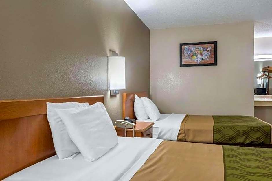 Econo Lodge Live Oak