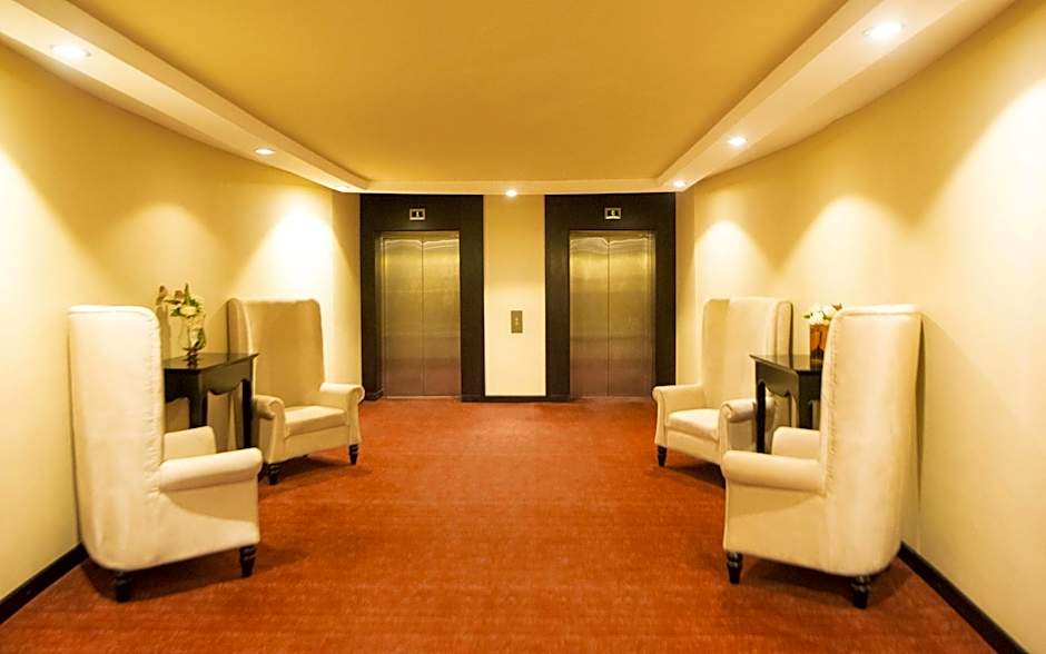 Crossroads Hotel Blantyre