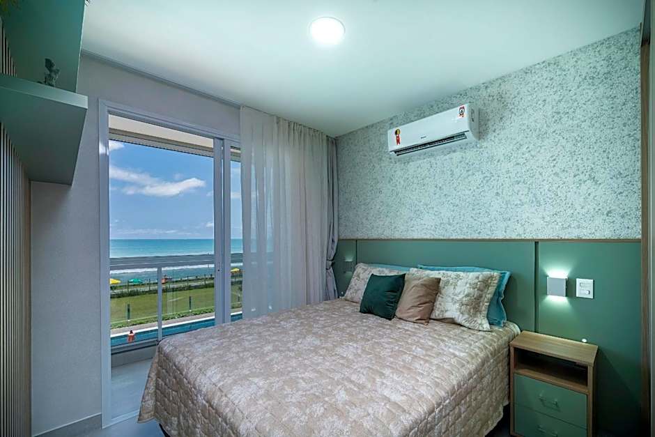 A13 - APARTAMENTO BEIRA MAR NA PRAIA DE BOMBAS 02 SUÍTES