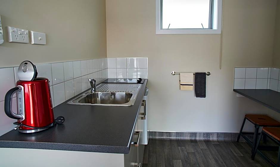 Aachen Place Motel