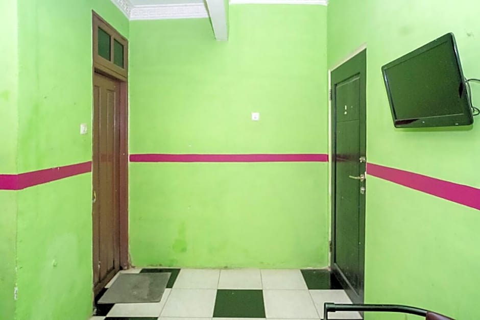 RedDoorz near Uniska Banjarmasin