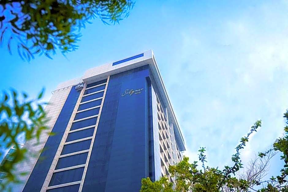 The Grove Hotel & Conference Centre Bahrain