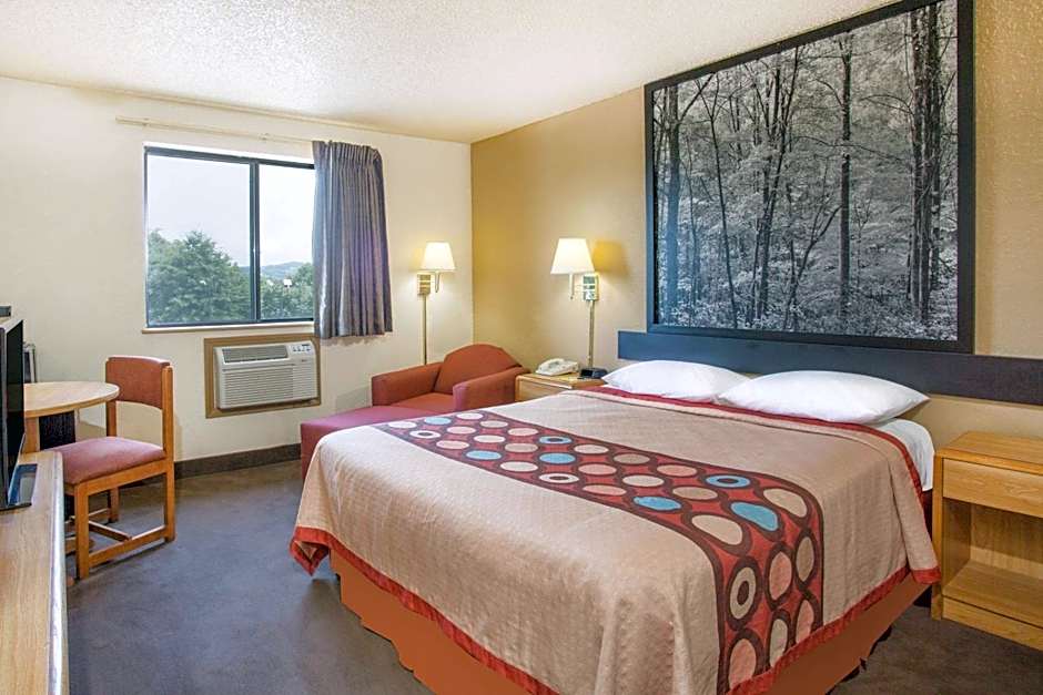 Super 8 by Wyndham Lexington VA