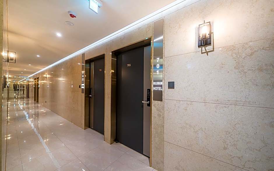Hotel Millennium