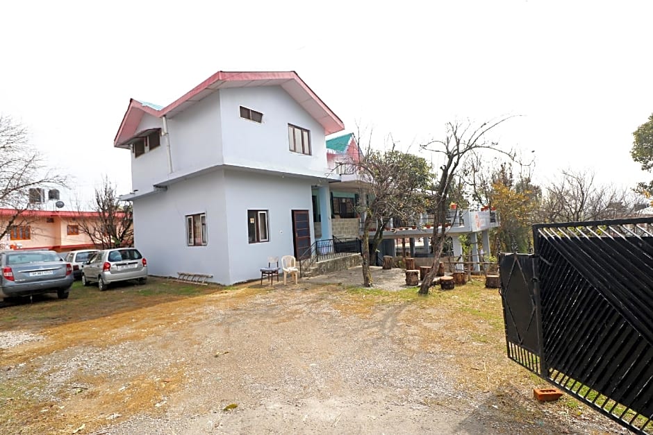 OYO 24525 Hotel Country Lodge