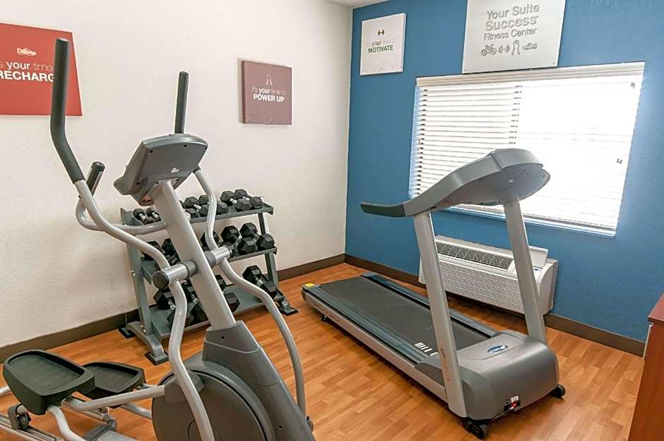 Comfort Suites   University
