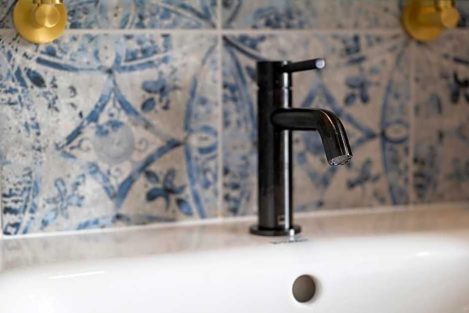 The Sheep and Penguin