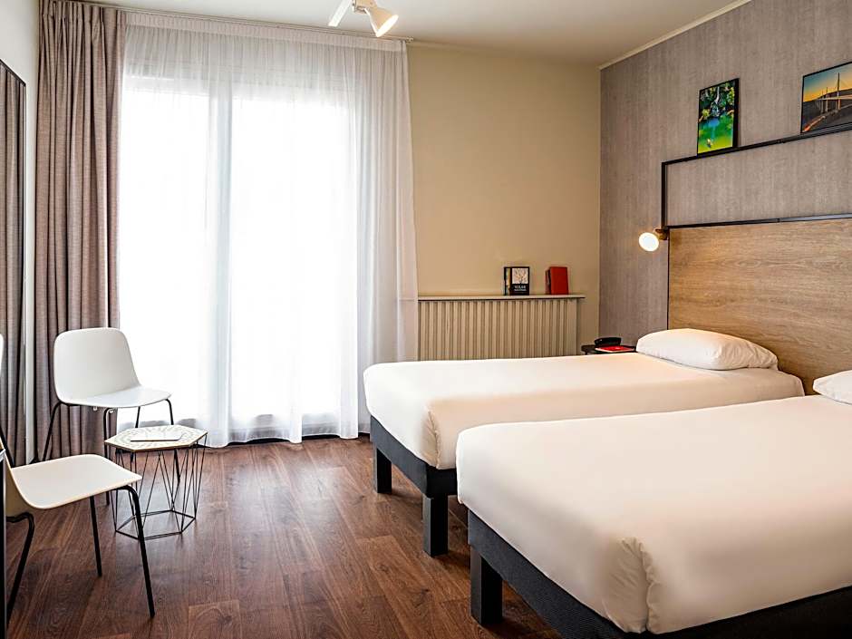 Foto 1 von 2 von Superior 2 Twin Beds