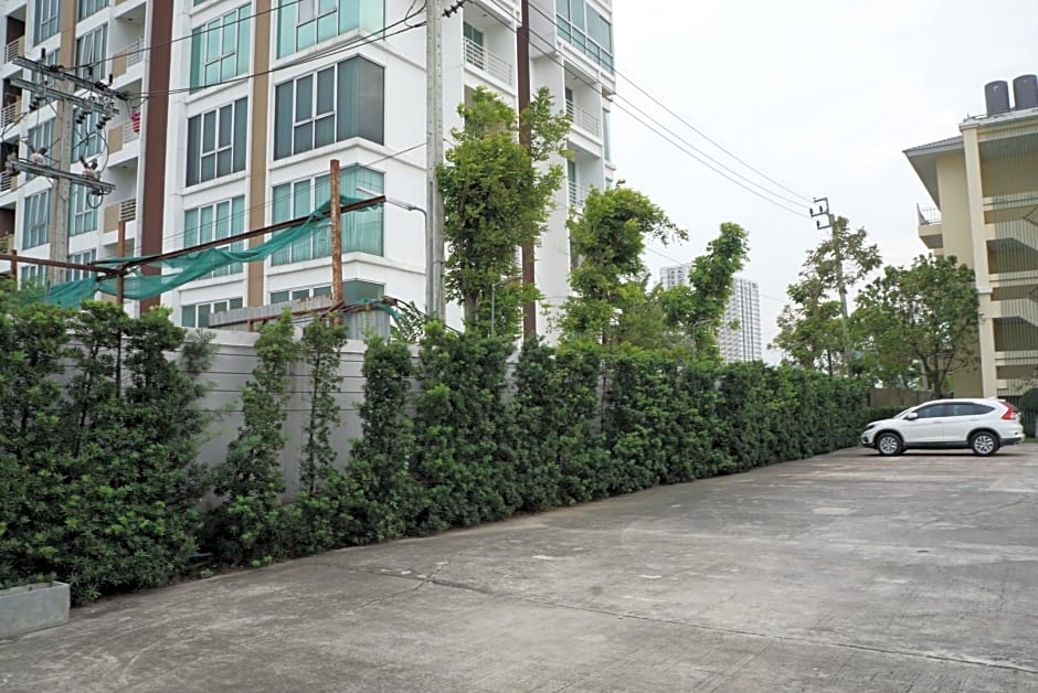 The One Residence Hotel